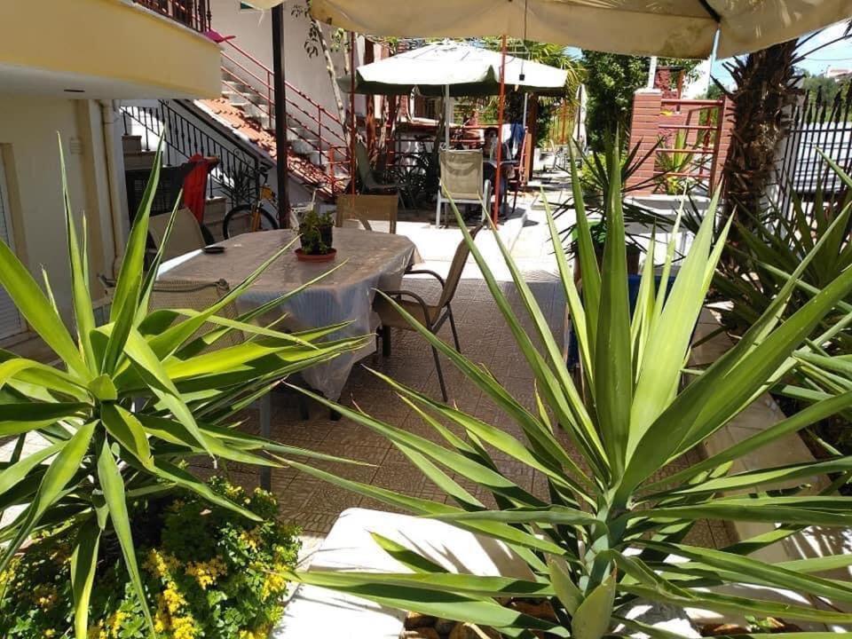 Blue Moon Apartments Nea Michaniona Extérieur photo