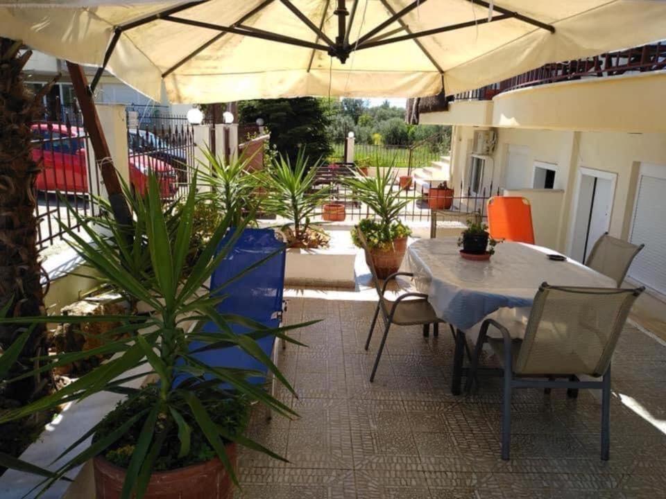 Blue Moon Apartments Nea Michaniona Extérieur photo