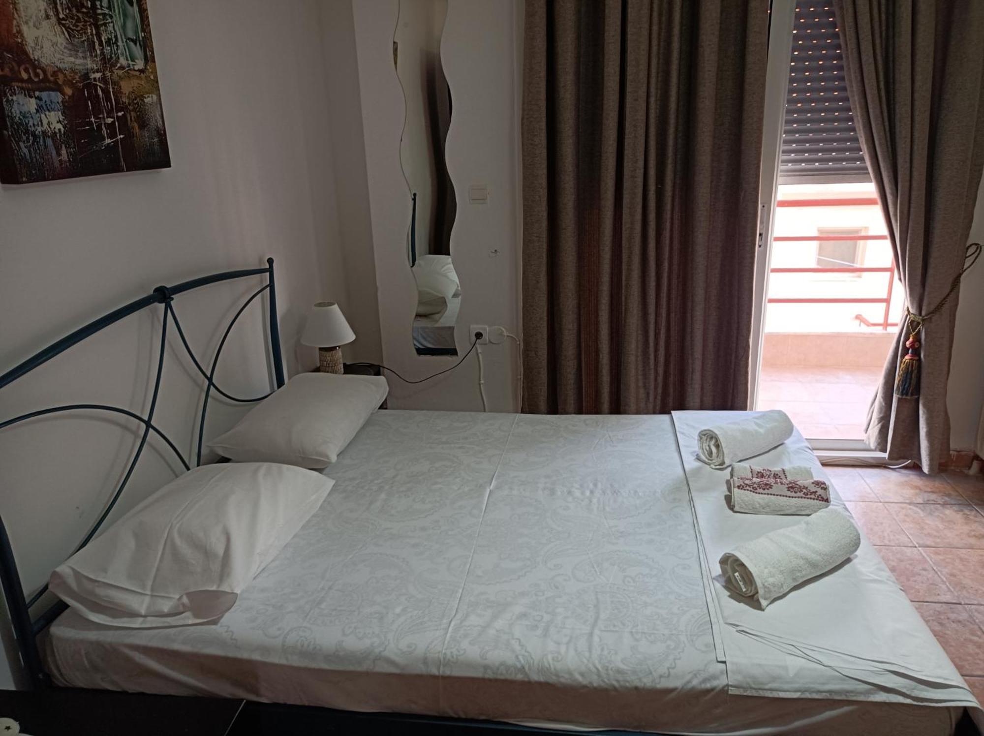 Blue Moon Apartments Nea Michaniona Chambre photo